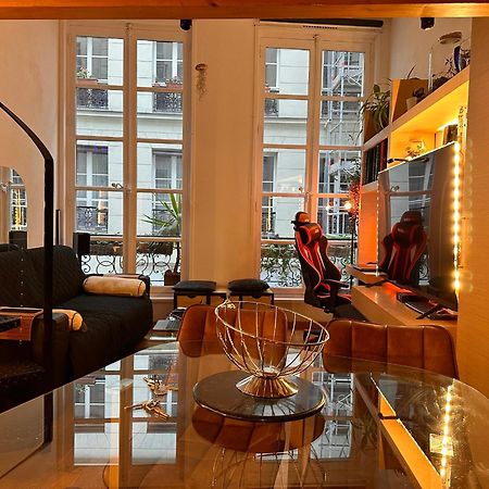 Magnifique Studio Au Coeur Du Marais パリ エクステリア 写真